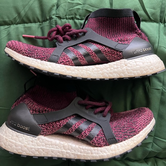 Adidas Ultra Boost- Women’s 7 - Picture 1 of 4